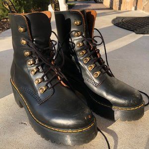 Doc Martens Leona Boot Size 7
